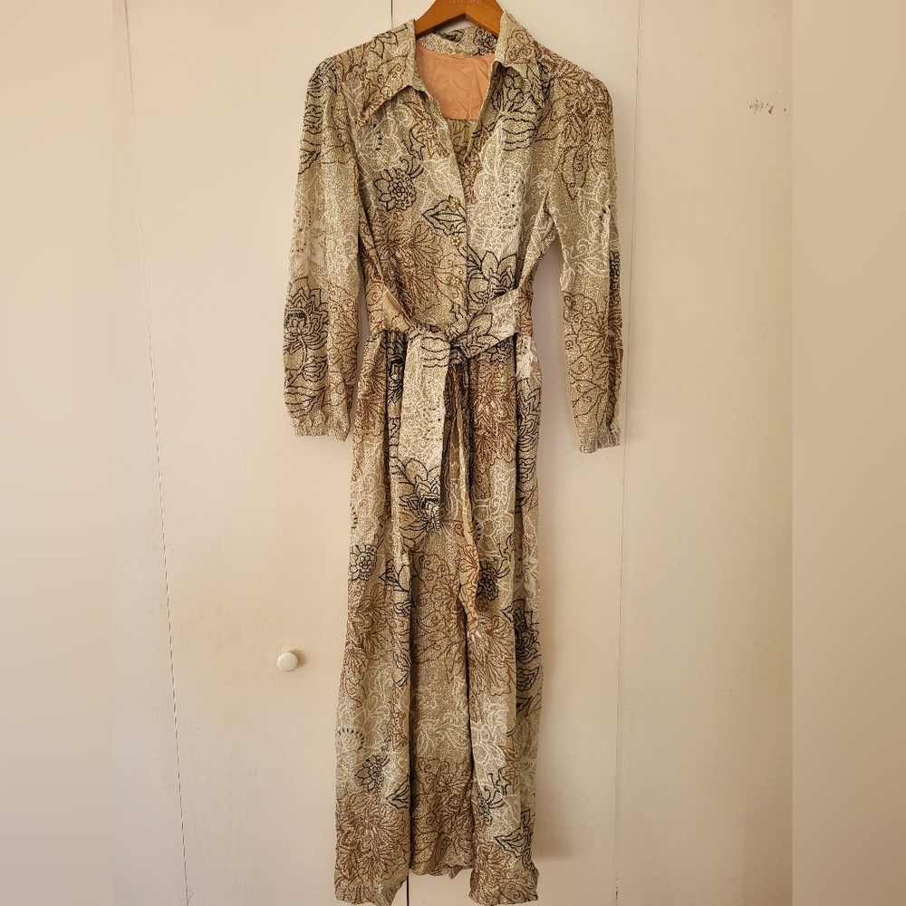 Long Sleeve Elegant Gold and Brown Dress Sz 12
